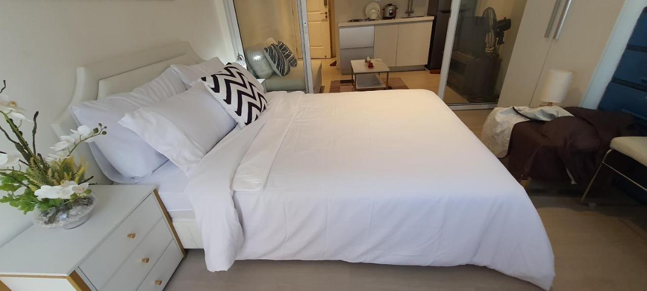 Jn Condotel The Azure Urban Resort Residences Paranaque City Εξωτερικό φωτογραφία
