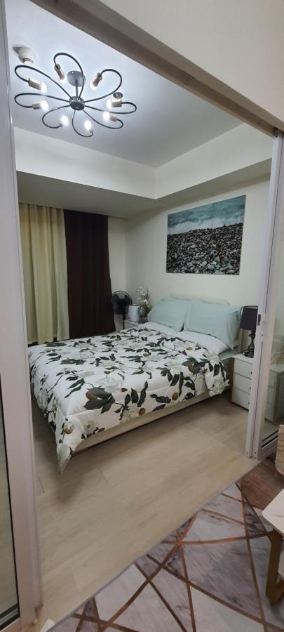 Jn Condotel The Azure Urban Resort Residences Paranaque City Εξωτερικό φωτογραφία